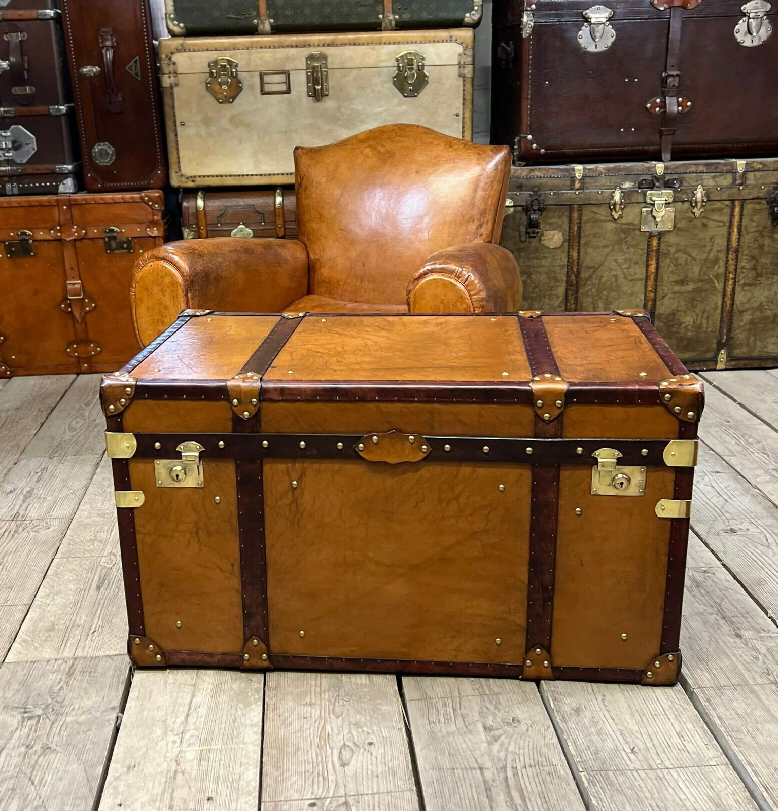 Luxury Leather Coffee Table Trunk, Chest , Room Decor , Leather Craft photo for sale