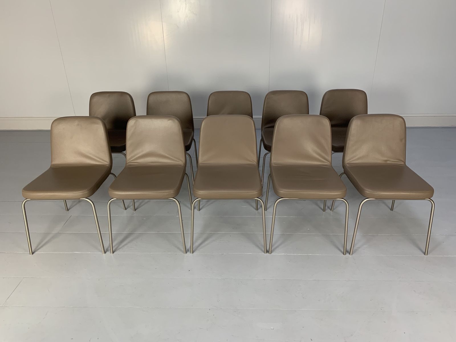 10 Minotti “Arp 1” Dining Chairs – In Taupe Leather photo Furniture