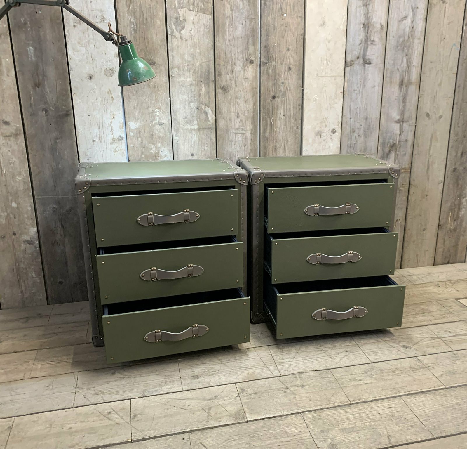 Bedroom Decor Hand Made British Leather Nightstands Bespoke Draw Furniture photo vinterior
