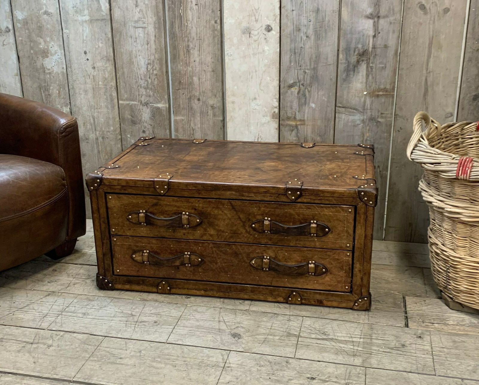 Luxury Coffee Table Trunk , 2 Draw Room Decor , Leather Table photo buy
