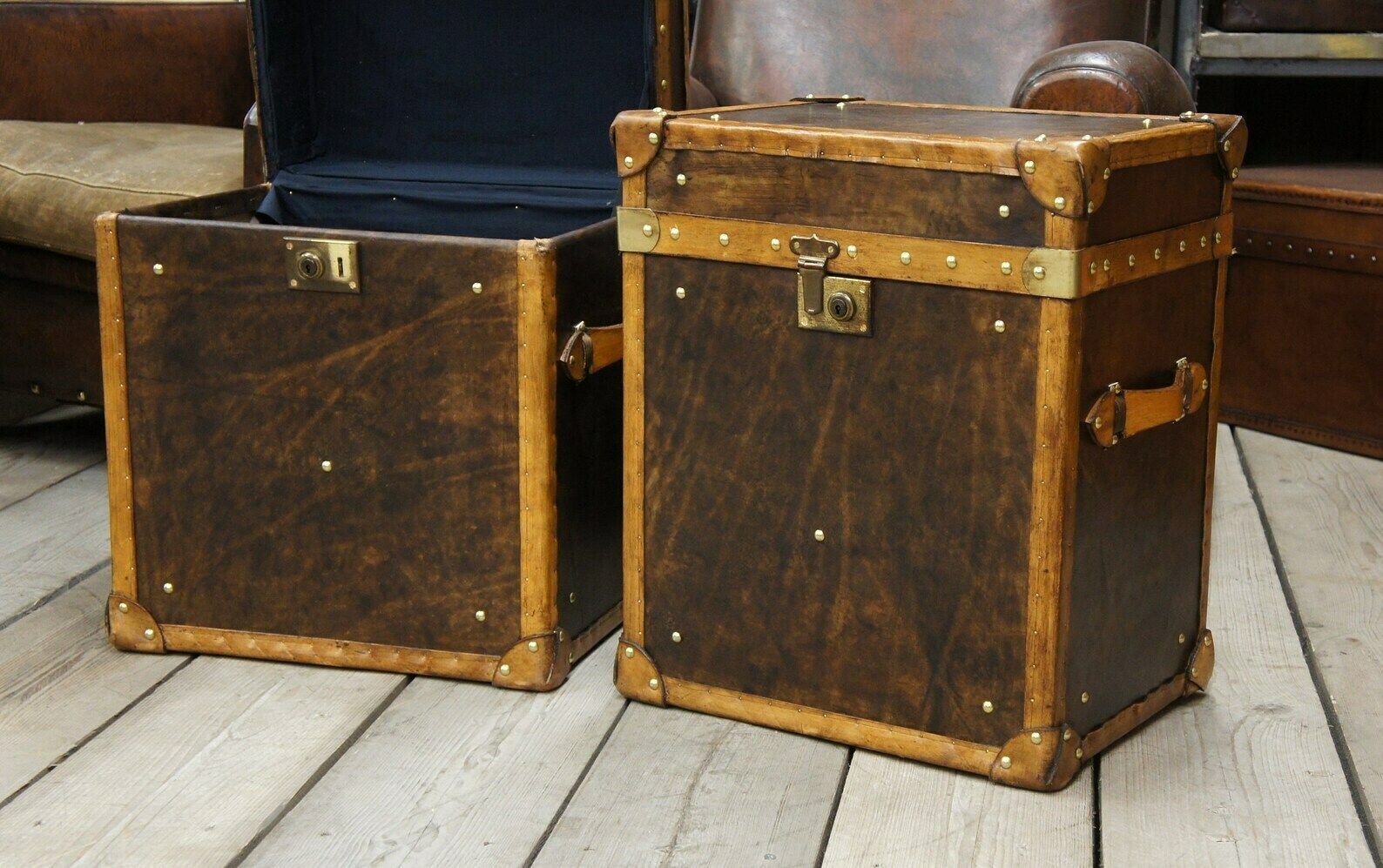 photo furniture Dark Brown Tan Leather Trimmed Occasional Nightstands Vanities Trunks Chests Home Decor