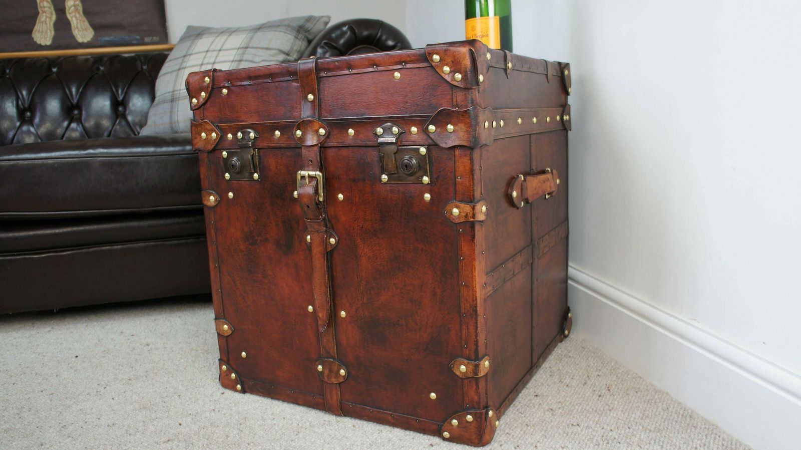 Finest English Occasional Side Table Trunk In Aged Tan Bridle Leather photo vintage