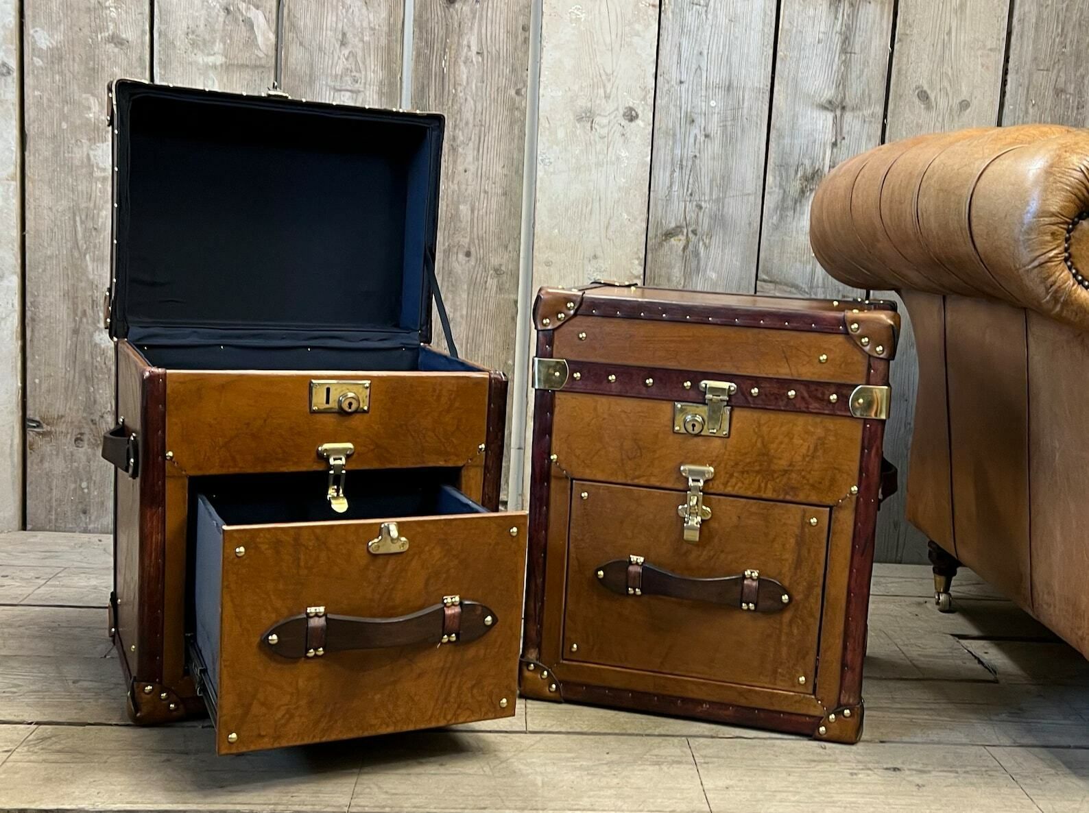 Pair Of Tan Leather Occasional Side Table Trunks Chests Home Decor Bedroom Furniture photo 1379.0