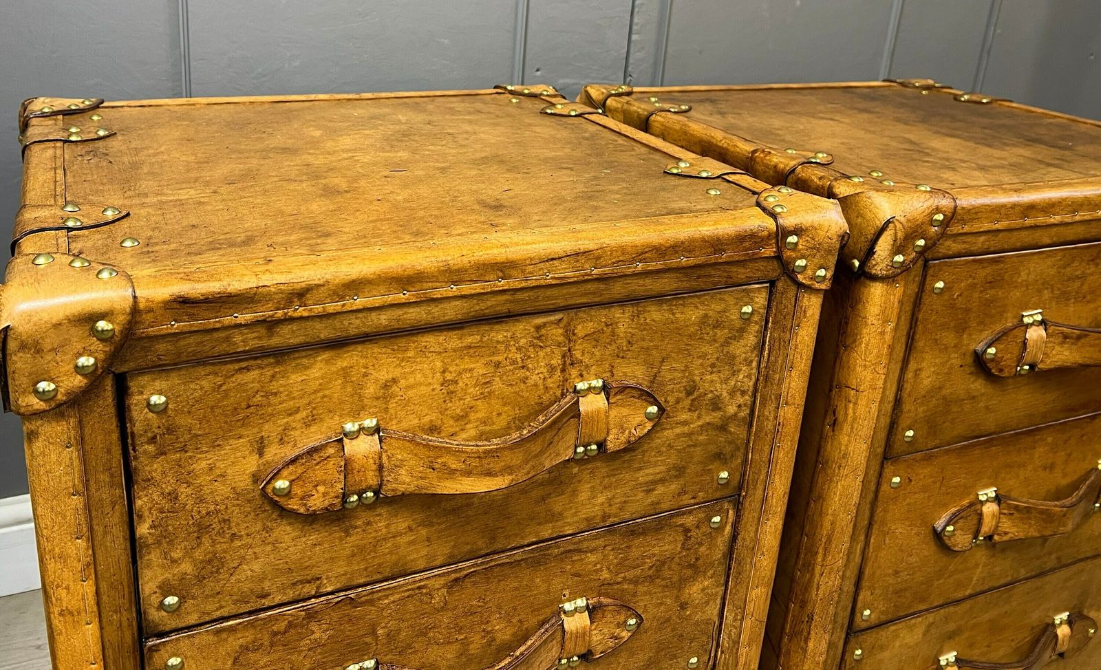 Luxury Hand Made Hand Dyed English Tan Leather Occasional End Tables Bedroom Furniture Draws Chests Home Decor photo buy