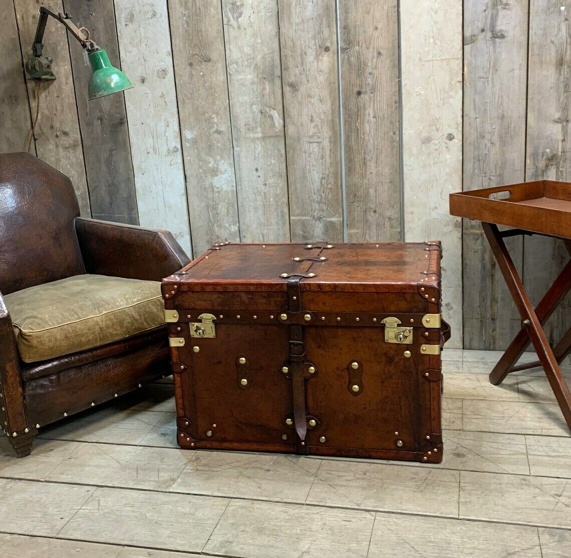 Antique Leather Luxury English Coffee Table Trunk Coach Trunk Home Interior Decor
