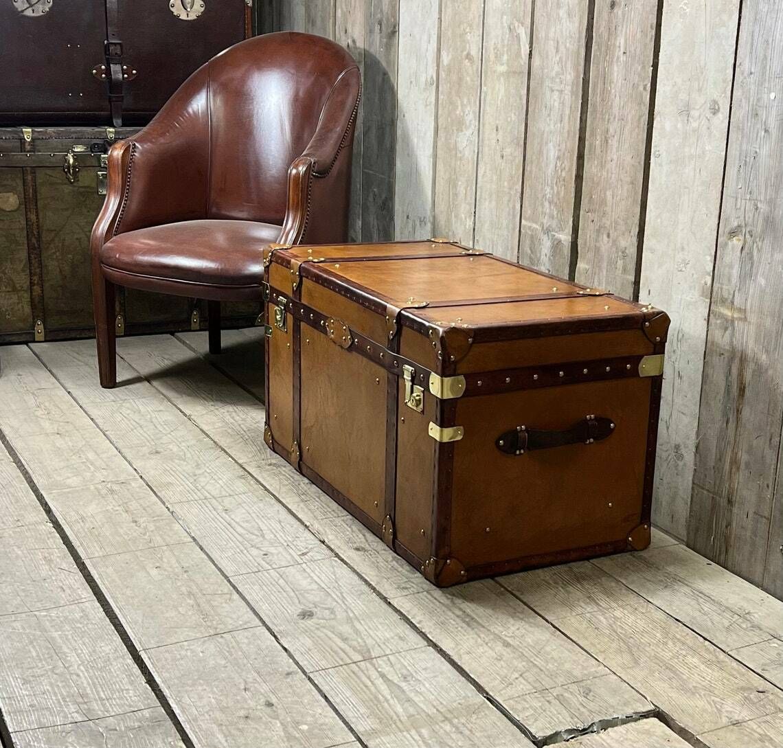 Luxury English Handmade Tan Leather Dark Trimmed Coffee Table Bed End Trunk Chest Home Living Interiors photo furniture