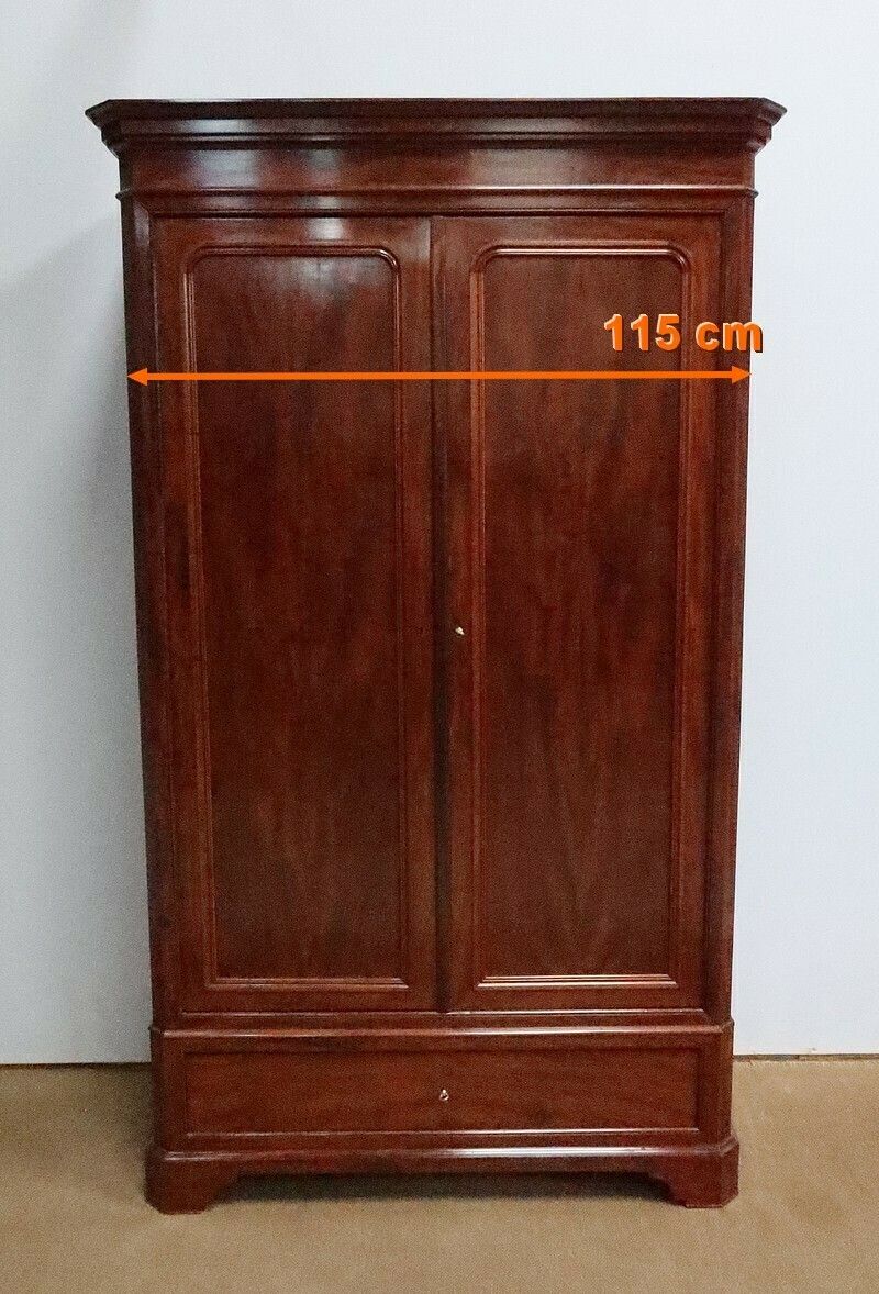 Narrow Mahogany Wardrobe – Late 19th Century photo furniture