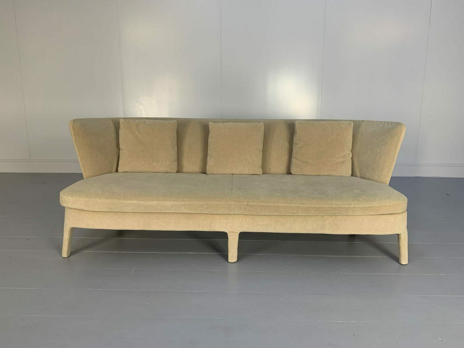B&B Italia Sofa – “Maxalto Febo” 3 Seat – In Ivory Cream Velvet