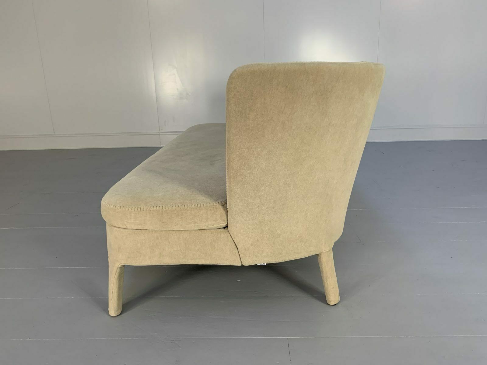 B&B Italia Sofa – “Maxalto Febo” 3 Seat – In Ivory Cream Velvet photo 3900.0