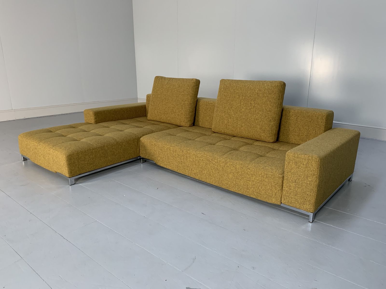 Zanotta “Alfa 1326” L  Shape Sofa & Ottoman – In Mustard Yellow Linen & Black Leather photo Furniture