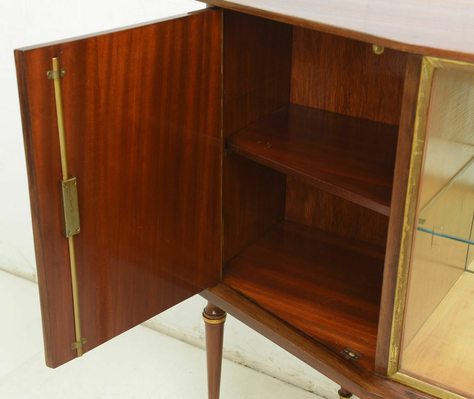 Mid Century Showcase Sideboard Restored Around 1960, Antique Retro Art Deco Sideboard photo 1505.0