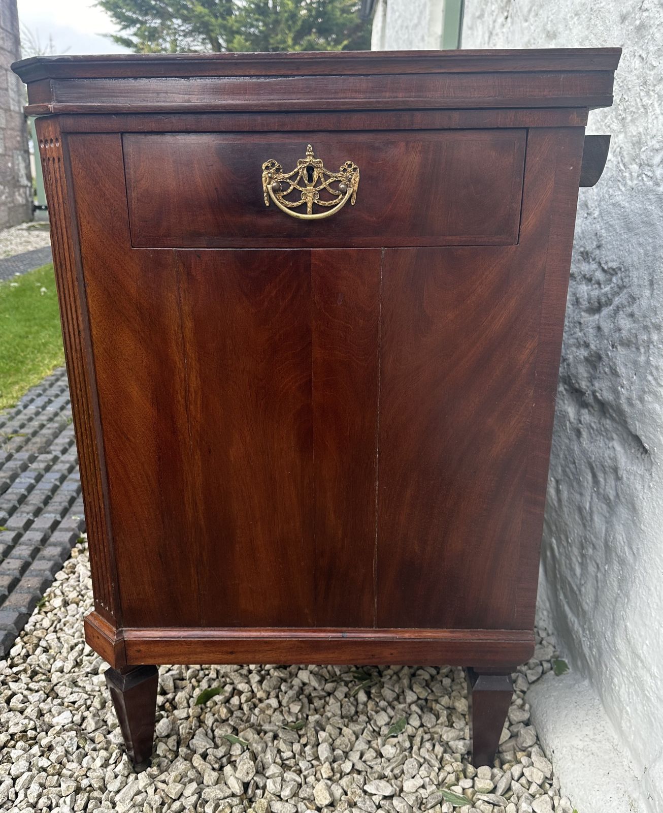 photo vinterior Versatile French Napoleon III Metamorphic Gilt Metal Mounted Mahogany Commode & Travelling Washstand