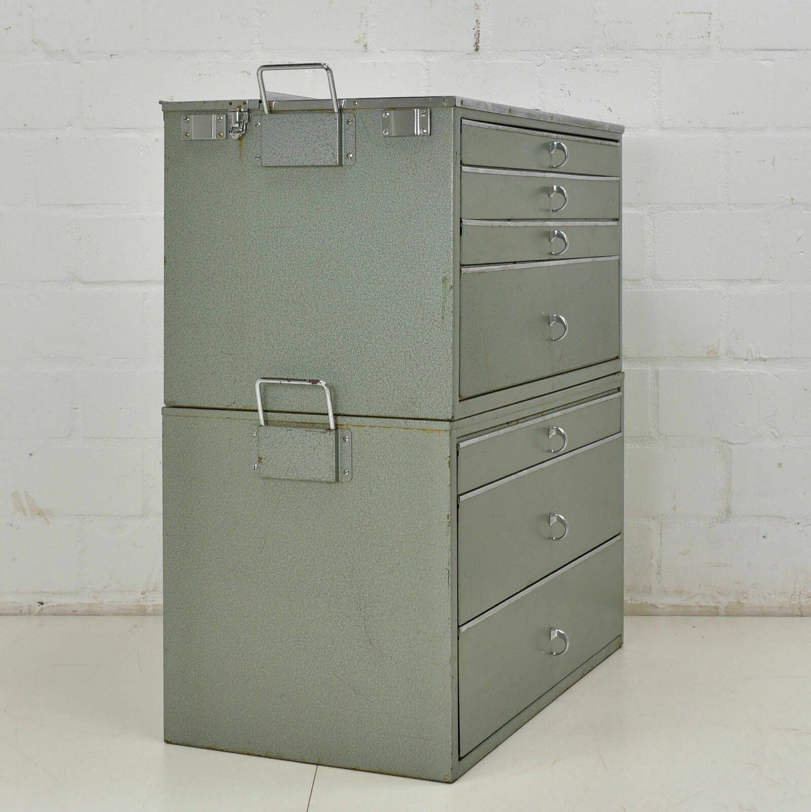 Furniture Portable Bundeswehr Doctor's Cabinet, 2 Part Metal Cabinet, Dentist's Cabinet Around 1970 photo
