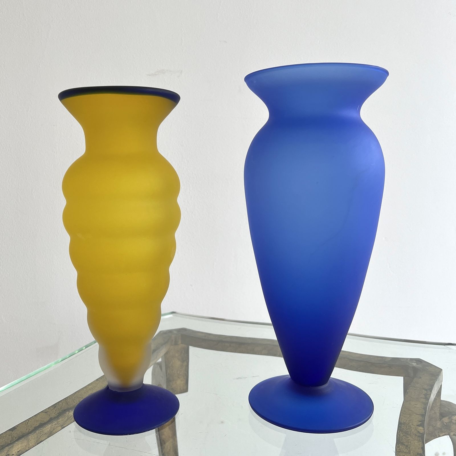 A Pair Of 1980s Large Memphis Murano Vases By Michielotto photo vinterior