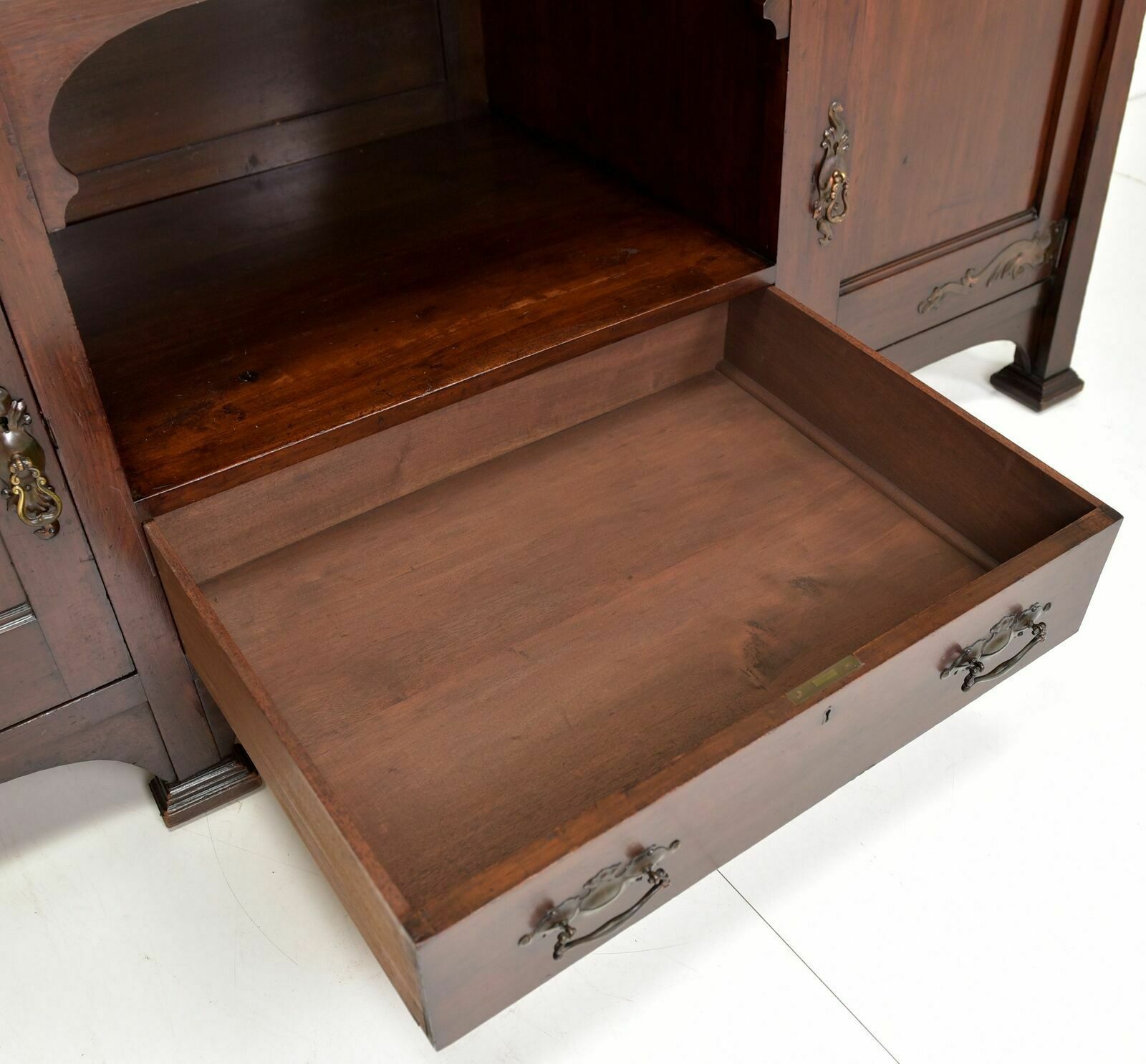 Antique! Buffet Cabinet Restored Art Nouveau Around 1900 Mahogany Sideboard photo vinterior