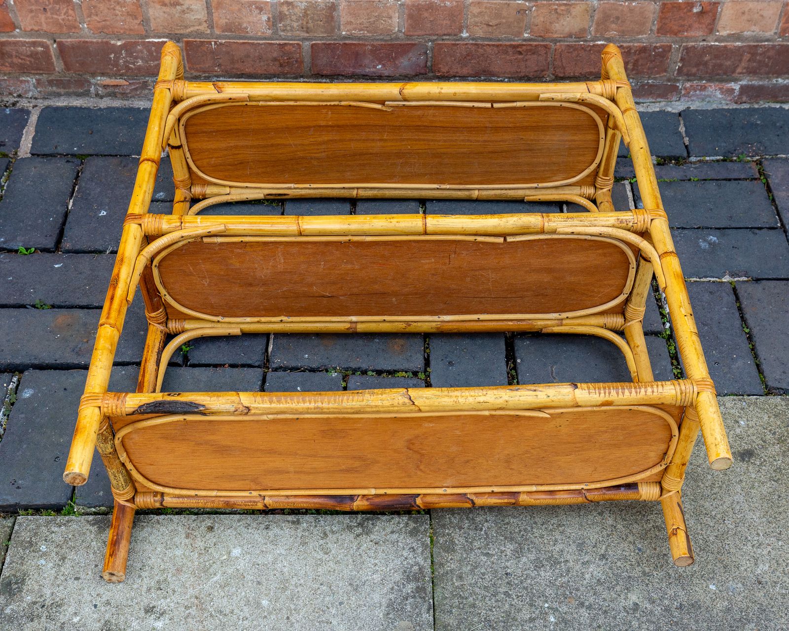 photo vintage Boho Chic Bamboo Shelves 1970s Mcm Italian Dal Vera Freestanding Bookcase Mid Century Rattan Bohemian Blonde Three Tier Shelving Unit