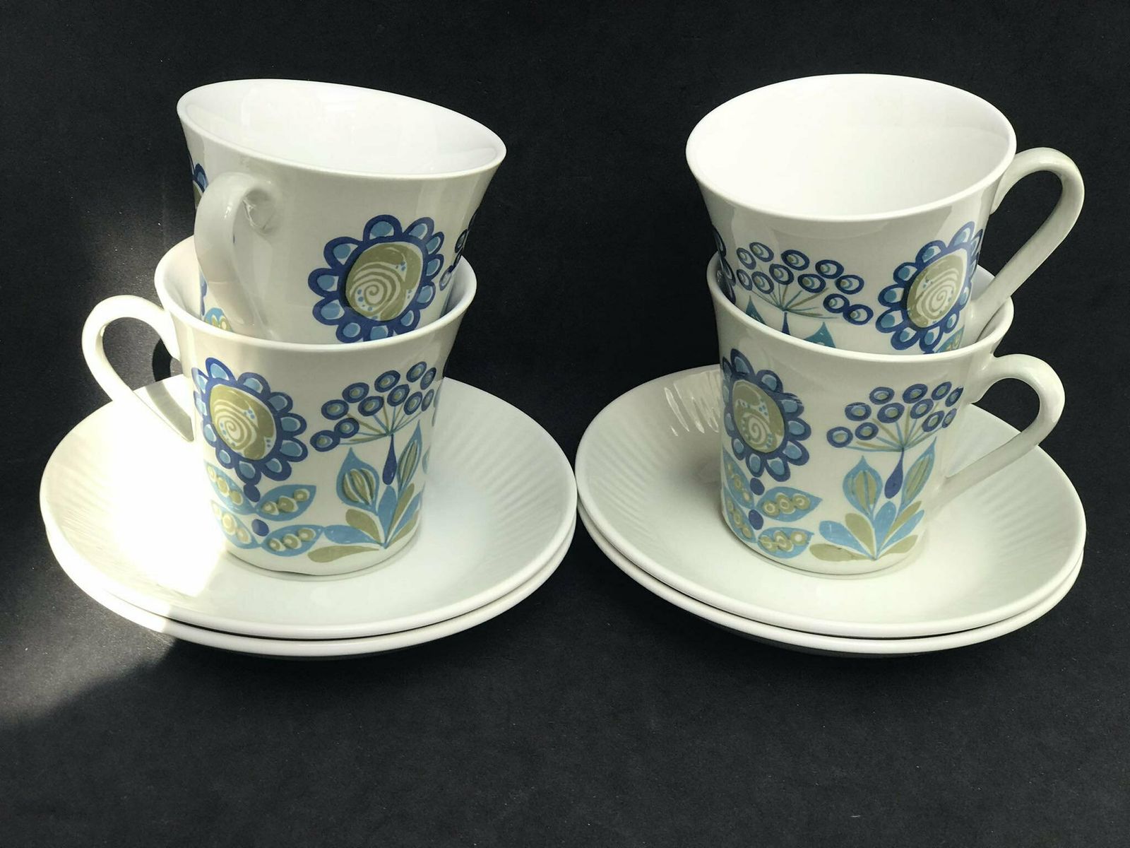 Figgjo Flint 4 Koffiekopjes En 4 Schoteltjes Van Turi Gramstad Oliver, Tor Viking Patroon, Theekopjes, Melkkan, Noors Design photo for sale