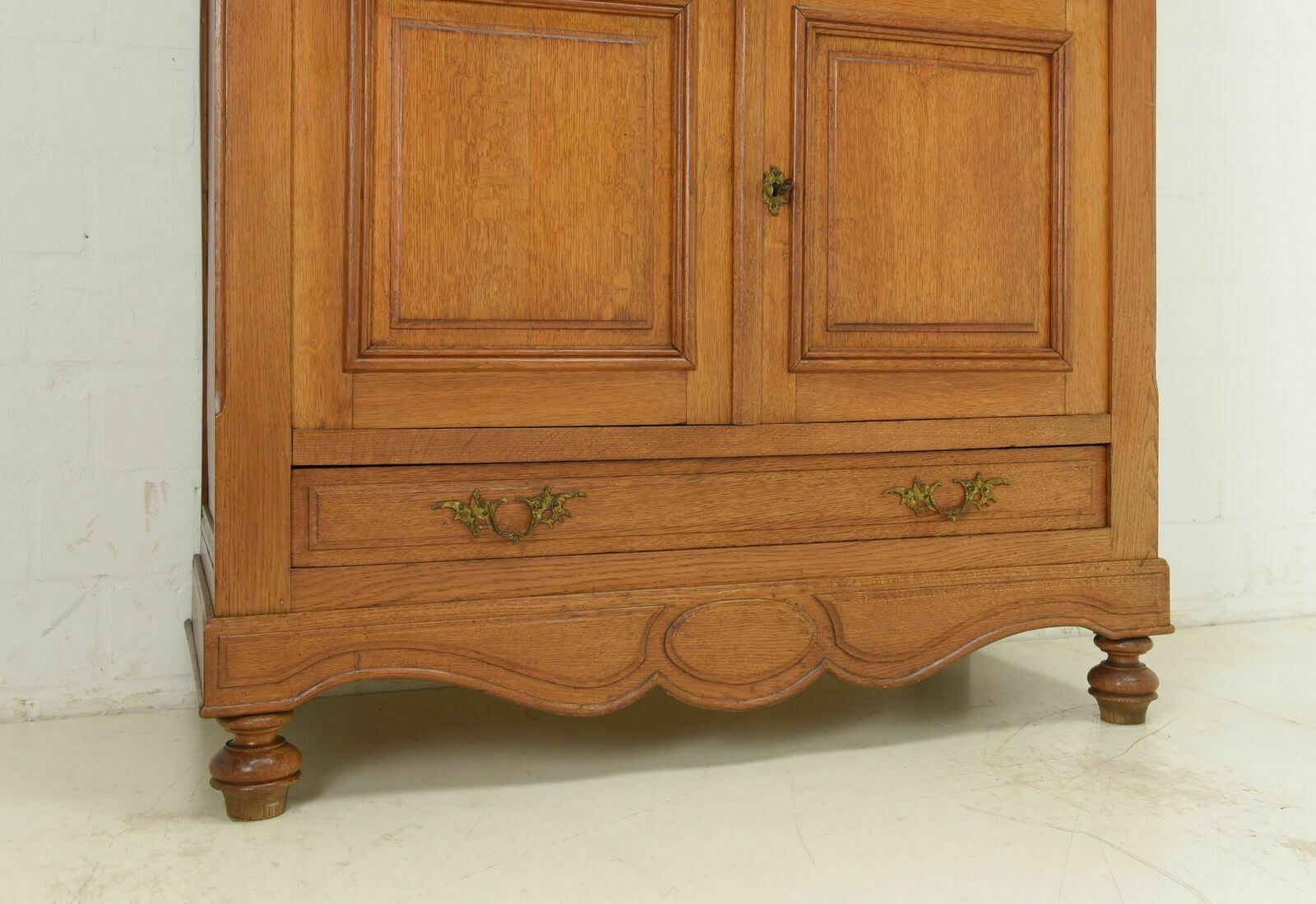 photo for sale Antique! Vertiko Restored Around 1880 Solid Oak High Chest Of Drawers Oak Cabinet