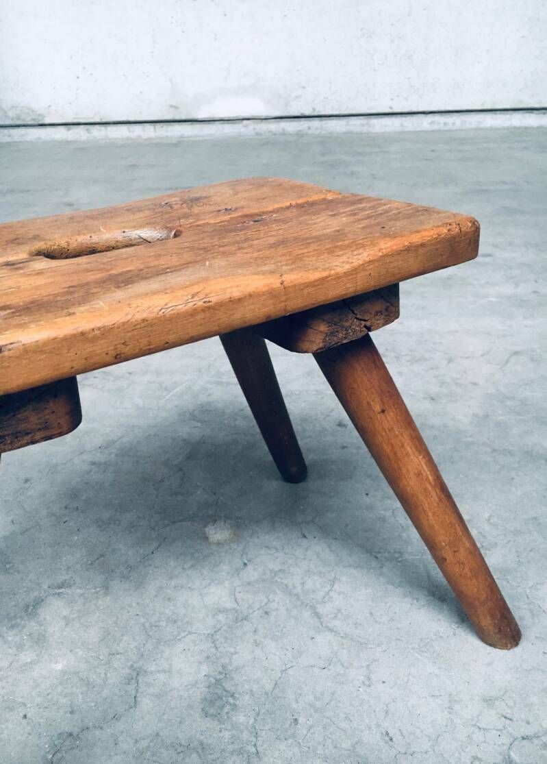 photo vinterior Craftsman Handmade Folk Art Milk Stool, Late 1800's