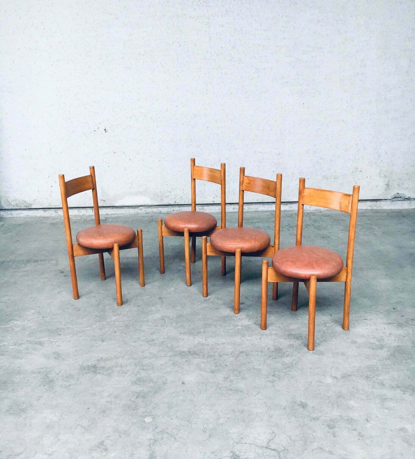 2000.0 Mid Century Modern Design Eetkamerstoelen In De Stijl Van Charlotte Perriand, Frankrijk, Ca. Jaren 1960 photo