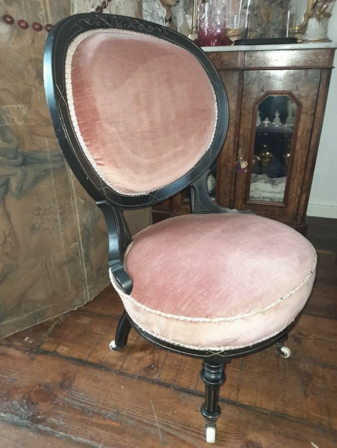 Victorian Pink Velvet Boudoir Dressing Table Balloon Chair Japanned photo vinterior