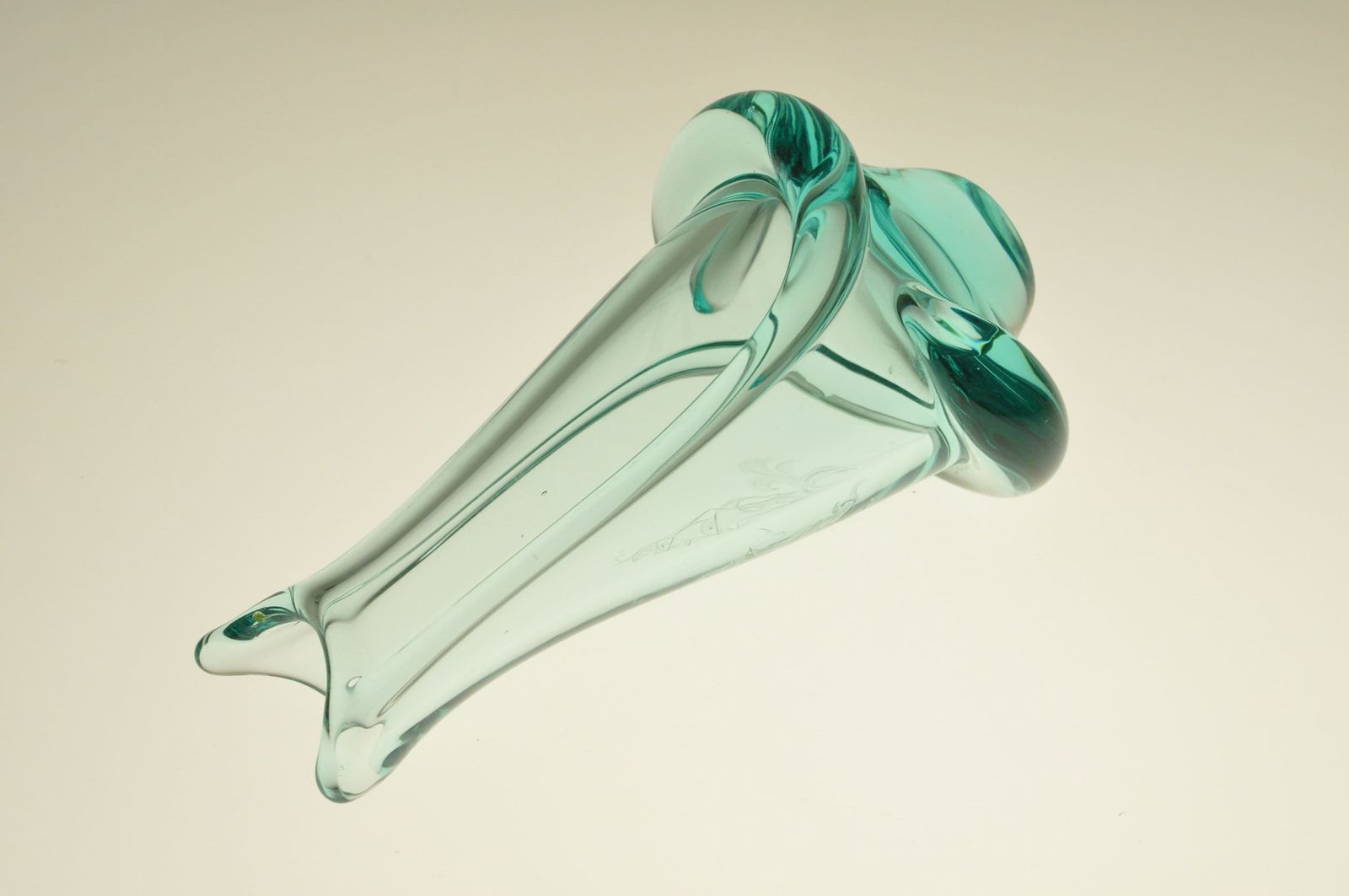 Miroslav Klinger Zbs Vase, Mid Century Vase, Czech Vase, Hand Made, Glass Vase, Flower Vase, Green Vase, Vintage Glass Vase, Mid Century photo vintage