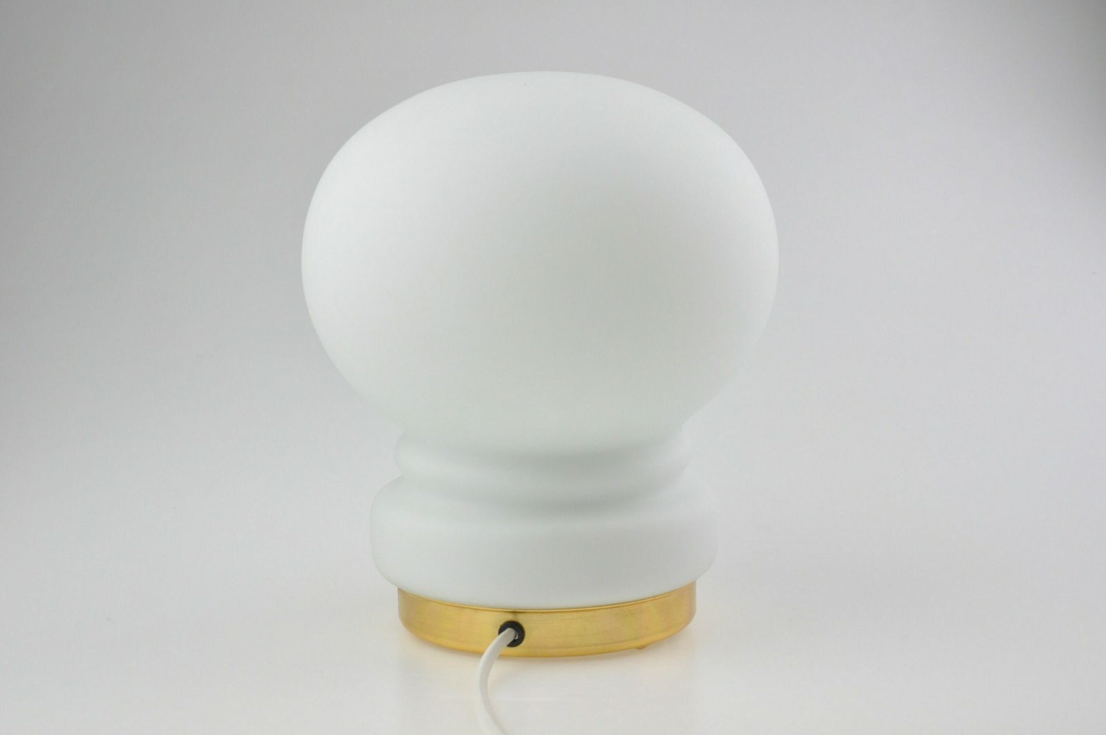Glazen Lamp, Bureaulamp, Mid Century Lamp, Tafellamp, Bedlampje, Mid Century Verlichting, Moderne Lamp, Vintage Lamp, Vintage Verlichting photo for sale