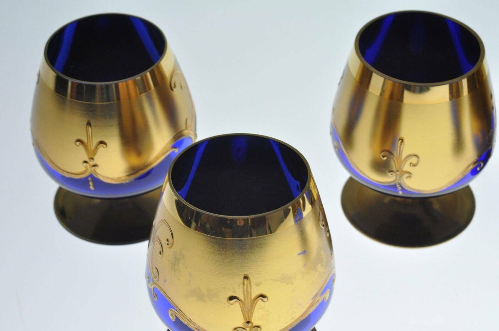 photo for sale 6 Vintage Boheemse Tsjechische Kelken, Handgemaakt Glas, Vintage Kelken, Kelkglazen, Whiskyglazen, Geëmailleerd Glas, Verguld Glas