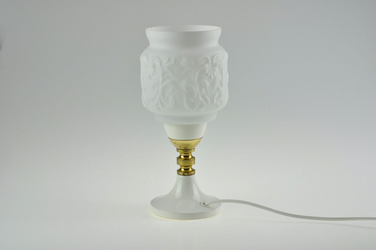 Midcentury Bedside Lamp, Mid Century Bedside Lamp, Table Lamp, Desk Lamp, Bedside Lamp, Mid Century Desk Lamp, Mid Century Lamp, White Lamp photo for sale