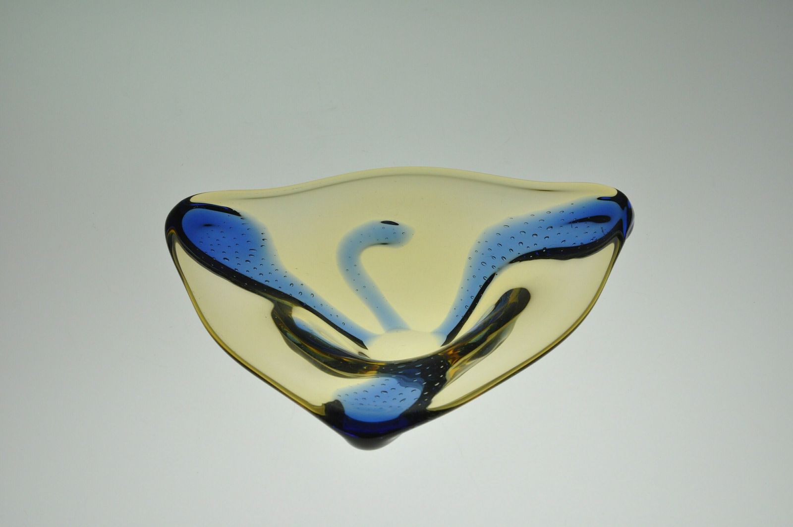 Hana Machovska Mstisov Glass Bowl, Art Glass Bowl, Czech Glass, Vintage Glass Bowl, Yellow Glass, Yellow Bowl, Pizzicato, Antique Bowls