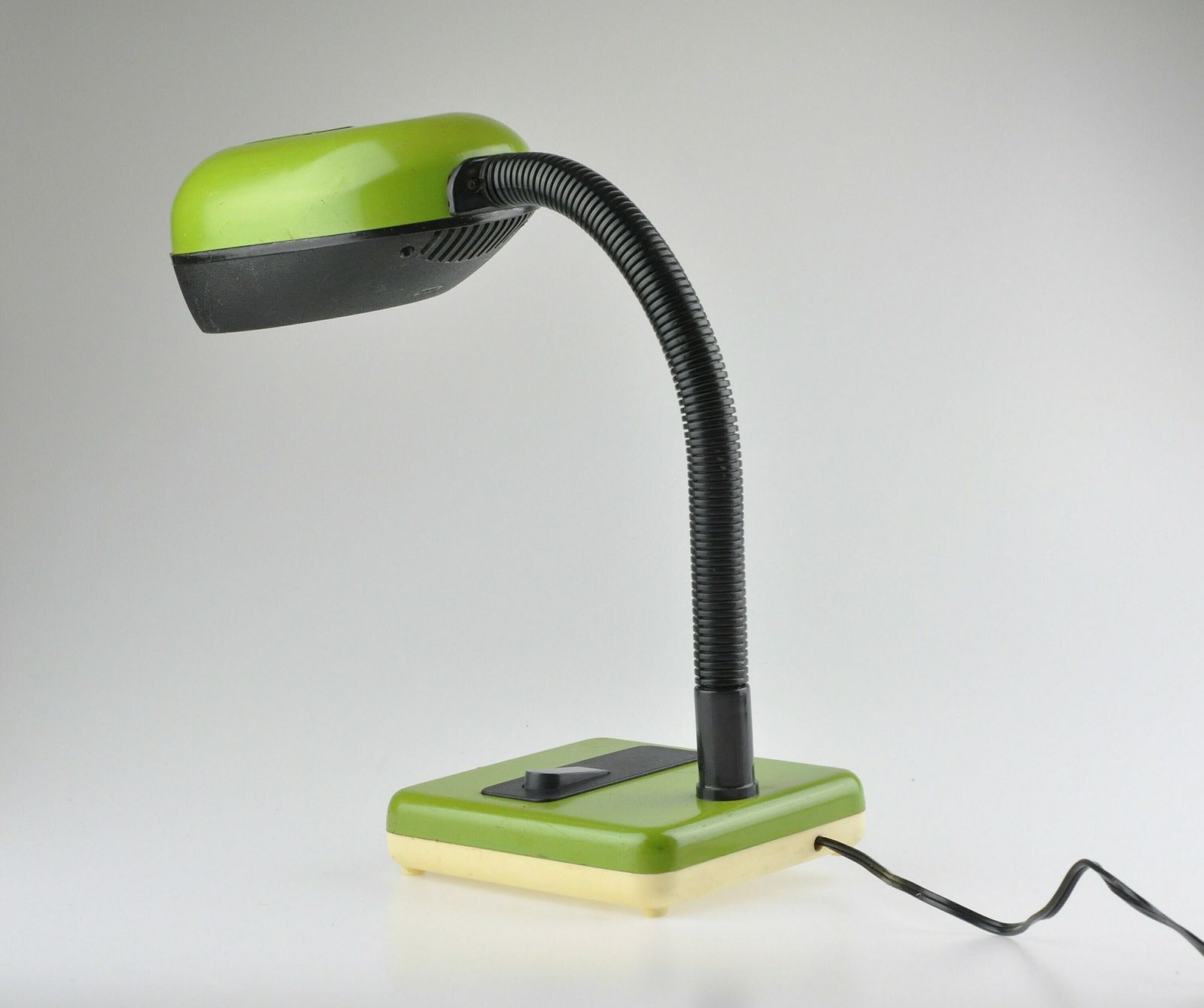 Mid Century Lamp, Table Lamp, Green Lamp, Mid Century Lighting, Desk Lamp, Retro Lamp, Vintage Lamp, Table Light, Lighting photo 140.0