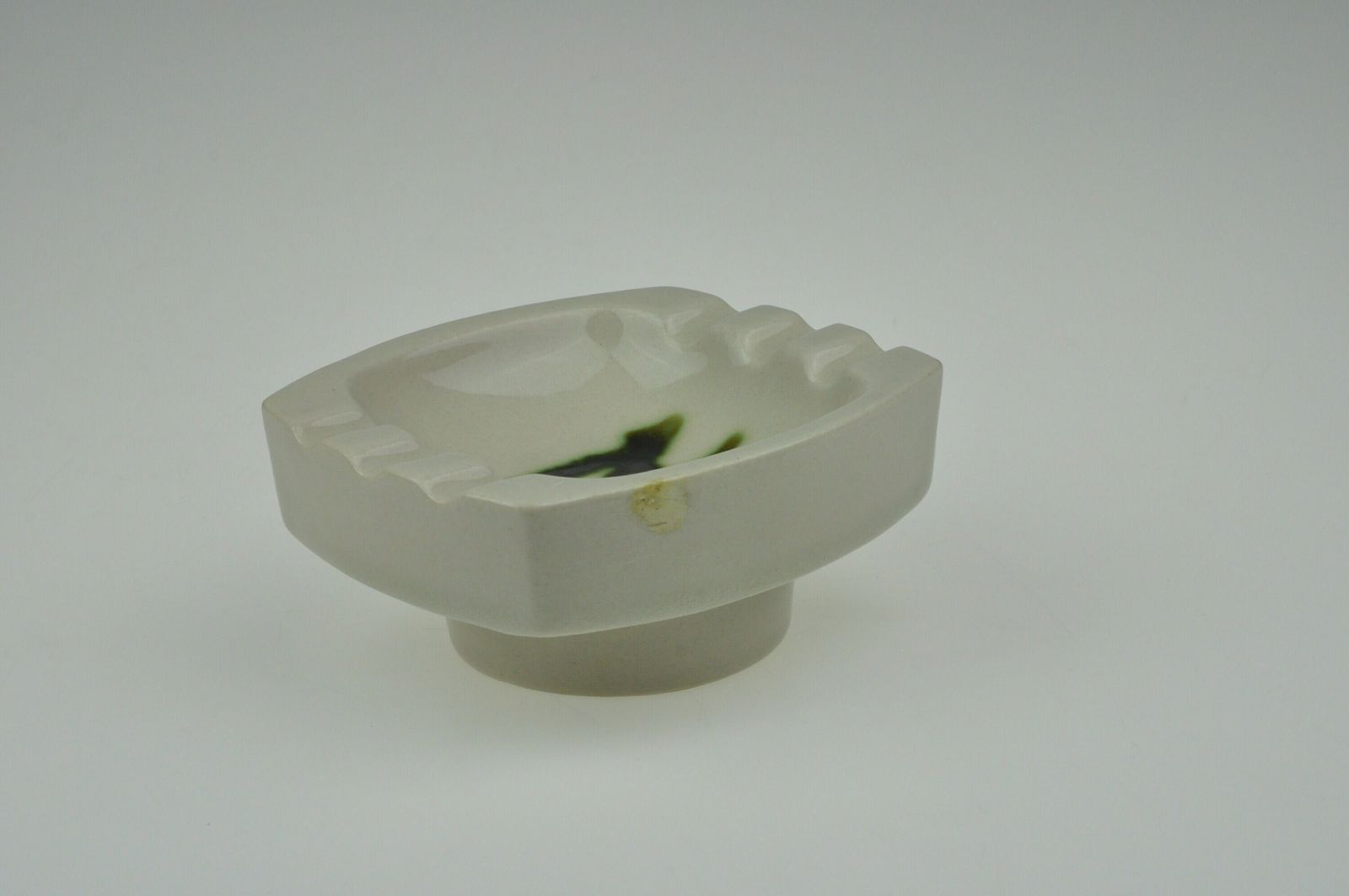 Ditmar Urbach Ceramic Bowl And Ashtray, Ditmar Urbach, Modernist Bowl, Mid Century Bowl, Mid Century Ashtray, Ceramic Bowl, Ceramic Ashtray photo vintage