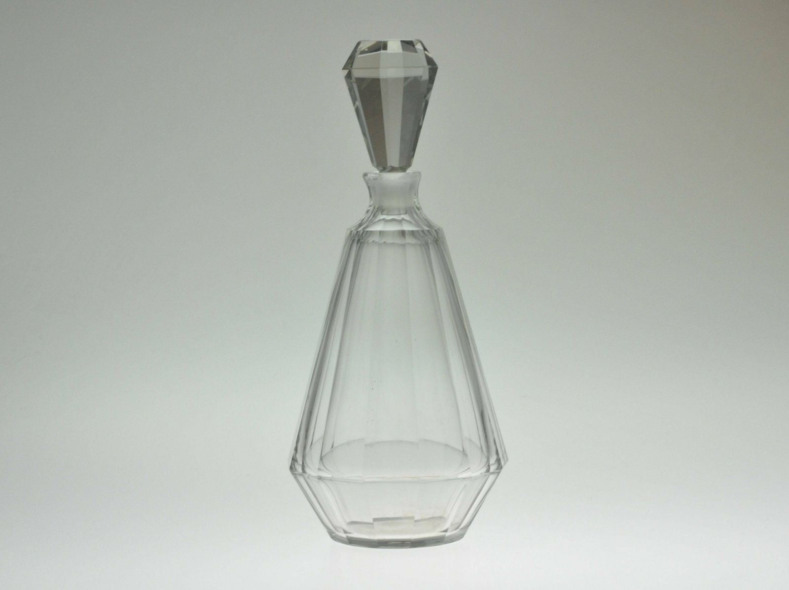 Vintage Tsjechische Moser Glazen Karaf, Karafglas, Vintage Karaf, Moser Glas, Tsjechisch Geslepen Glas, Tsjechisch Glas, Antieke Karaf, Tsjechisch photo for sale