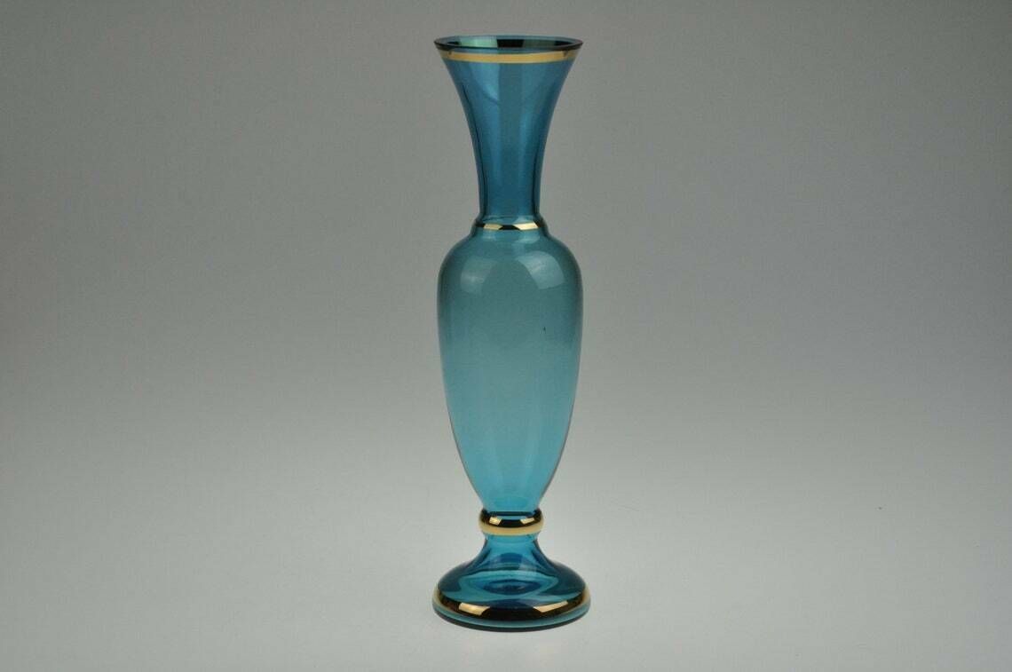 Tsjechische Vintage Blauwe Glazen Vaas | Vintage Vaas | Antieke Vaas | Blauwe Glazen Vaas | Glazen Vaas | Art Glass Vaas photo furniture