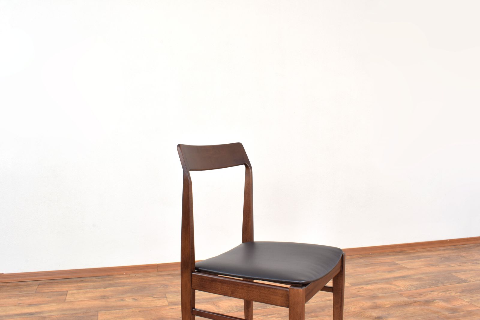 photo furniture Mid Century Polish Dining Chairs By E. Homa, 1960s, Set Of 4