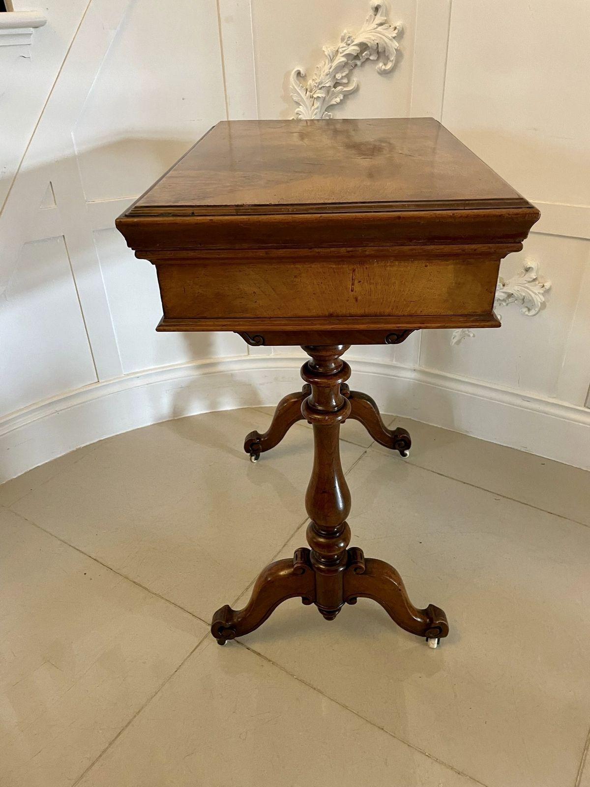 Unusual Antique 19th Century Quality Burr Walnut Jardiniere Table photo for sale