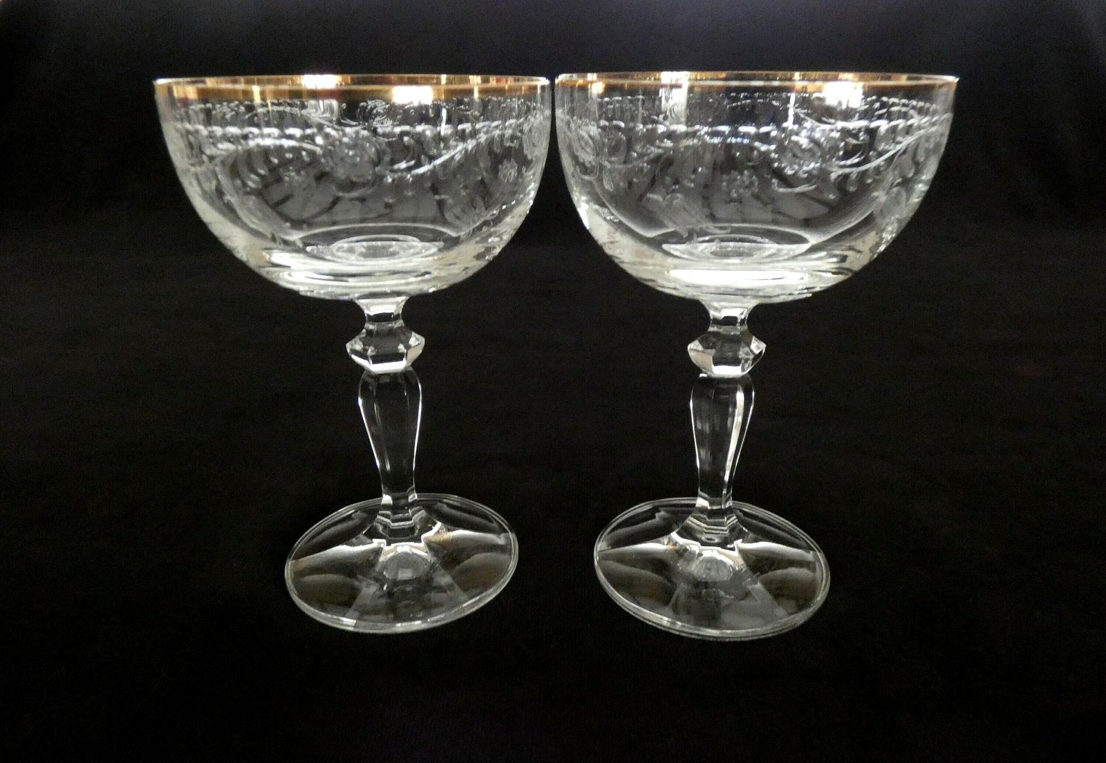 1 Stuk. Antiek Italiaans Champagnecoupe, Gegraveerd Kristal Met Gouden Rand – Vintage Verzamelobject, Begin 20e Eeuw photo 87.0
