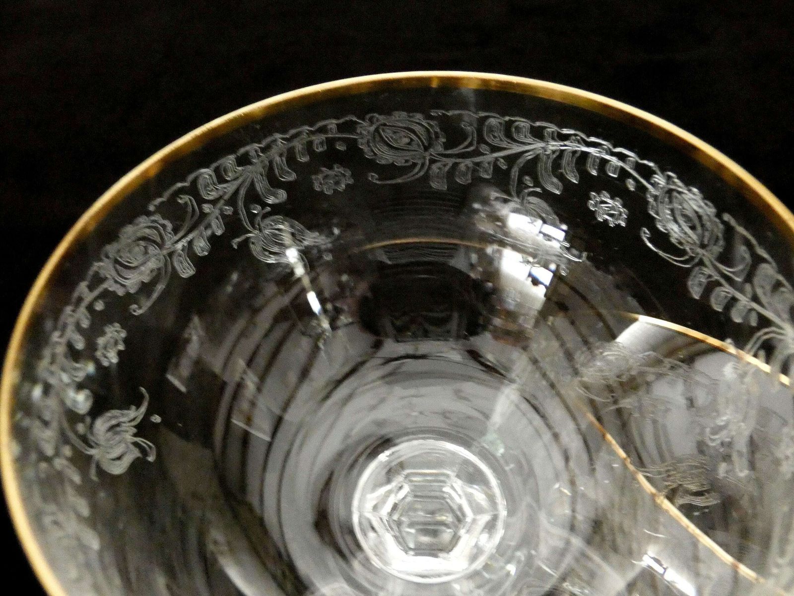 1pc. Antique Italian Champagne Coupe Etched Crystal Gold Edging Vintage Collectible Glassware Early 20th Century photo vinterior