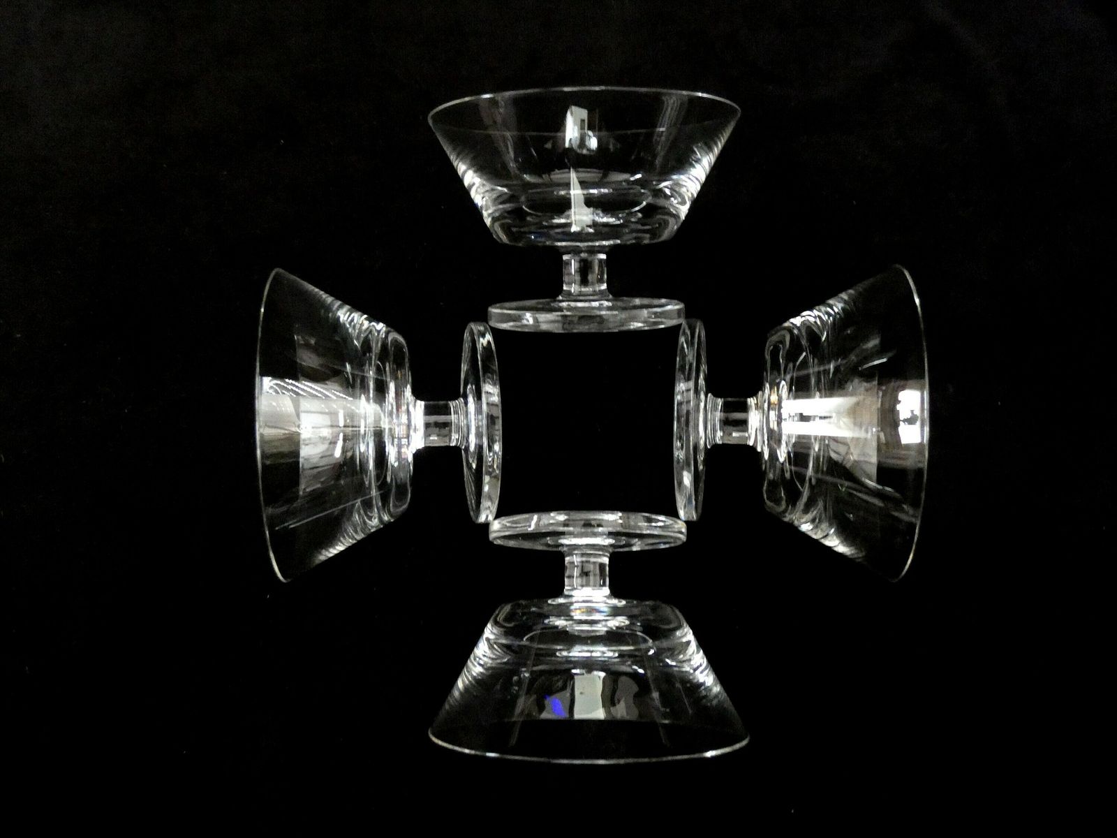 Vintage Peill Duitsland Champagneglazen, Loodkristal Champagne Coupes, Mid Century Peill And Putzler, Duits Kristal Ijscoupes photo vinterior