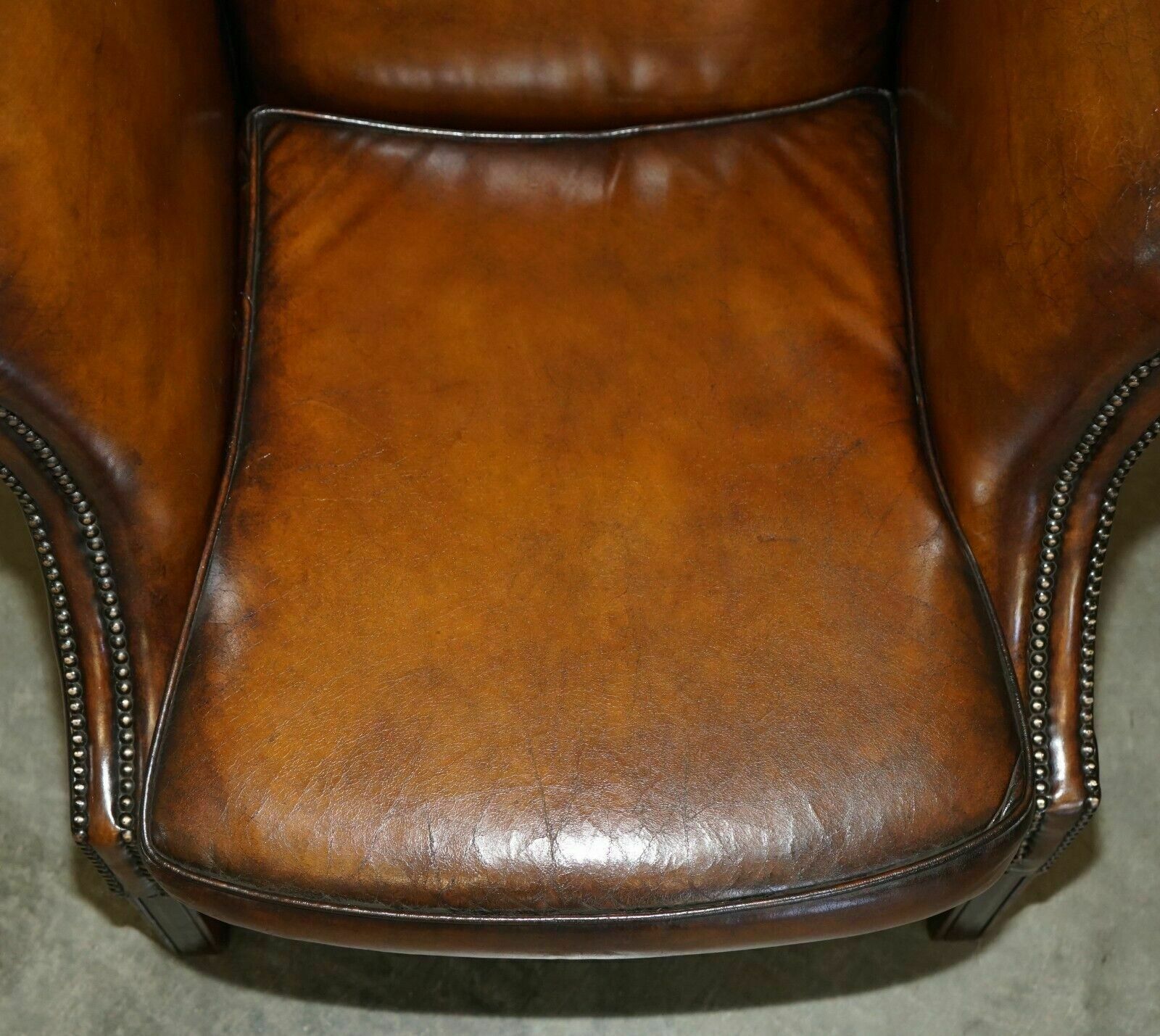 photo vintage Fine Antique Regency Humpback Style Restored Brown Leather Sofa Armchair Suite