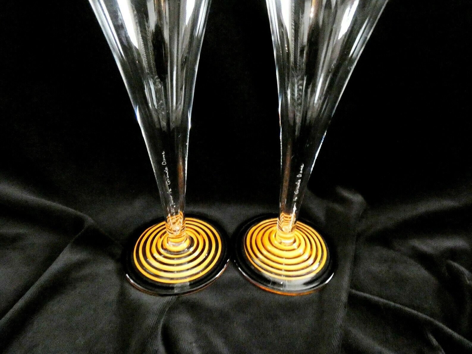 2 Veuve Clicquot Ponsardin Champagne Coupes Murano Carlo Moretti, Rare Vcp Crystal Champagne Flutes Moretti, France photo furniture