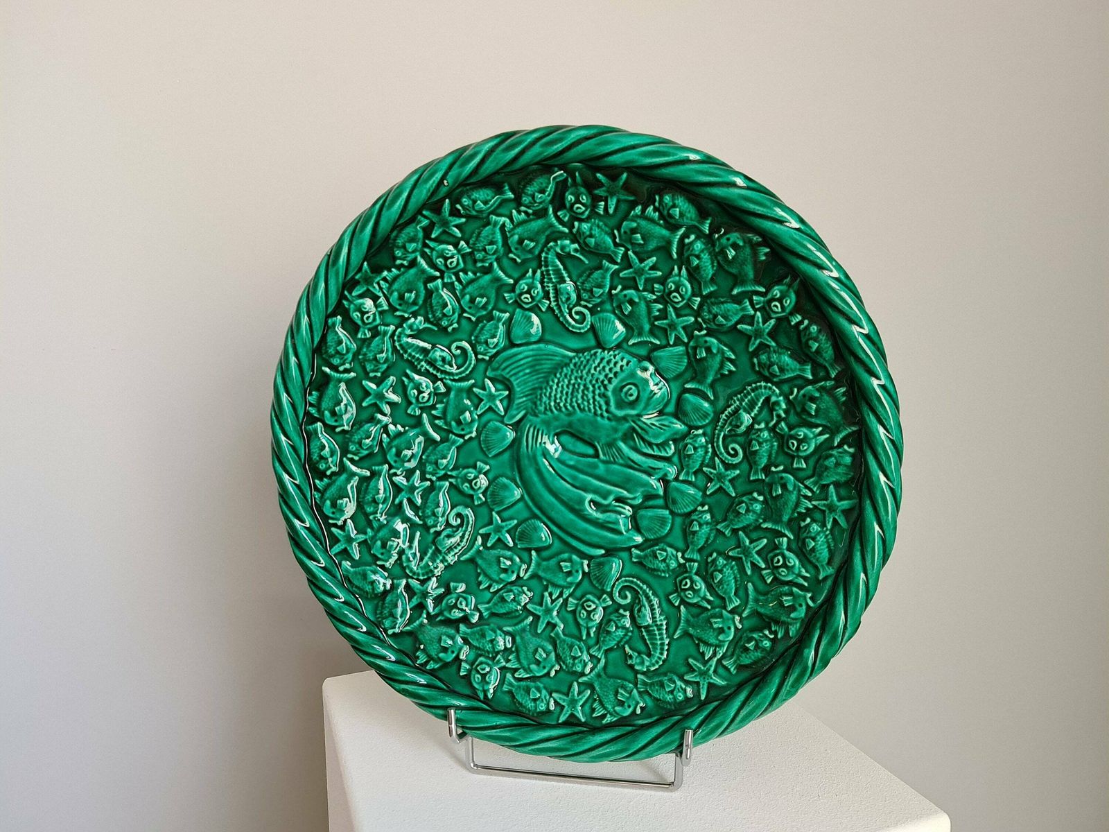 Fruit Cup Or Vallauris Dish In Green Massier / 50s / French Ceramics / Handicrafts / France / Twentieth Century photo for sale