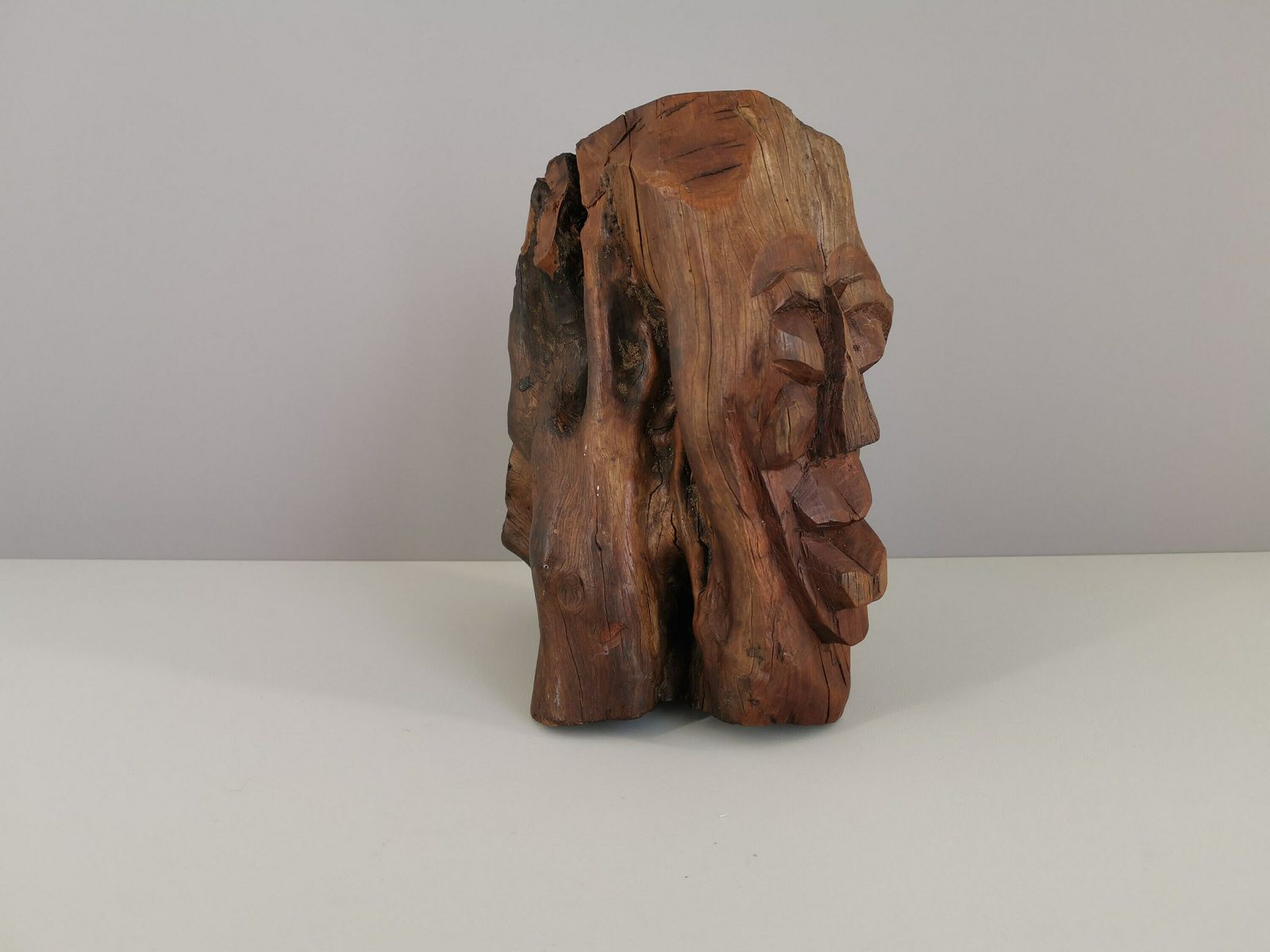 Sculptuur Van 2 Gezichten In Hout, Raw Art / Brutalist / Modernist / Art / Jaren 1950 / Mid Century / 1950 / Frankrijk / Twintigste Eeuw photo vintage