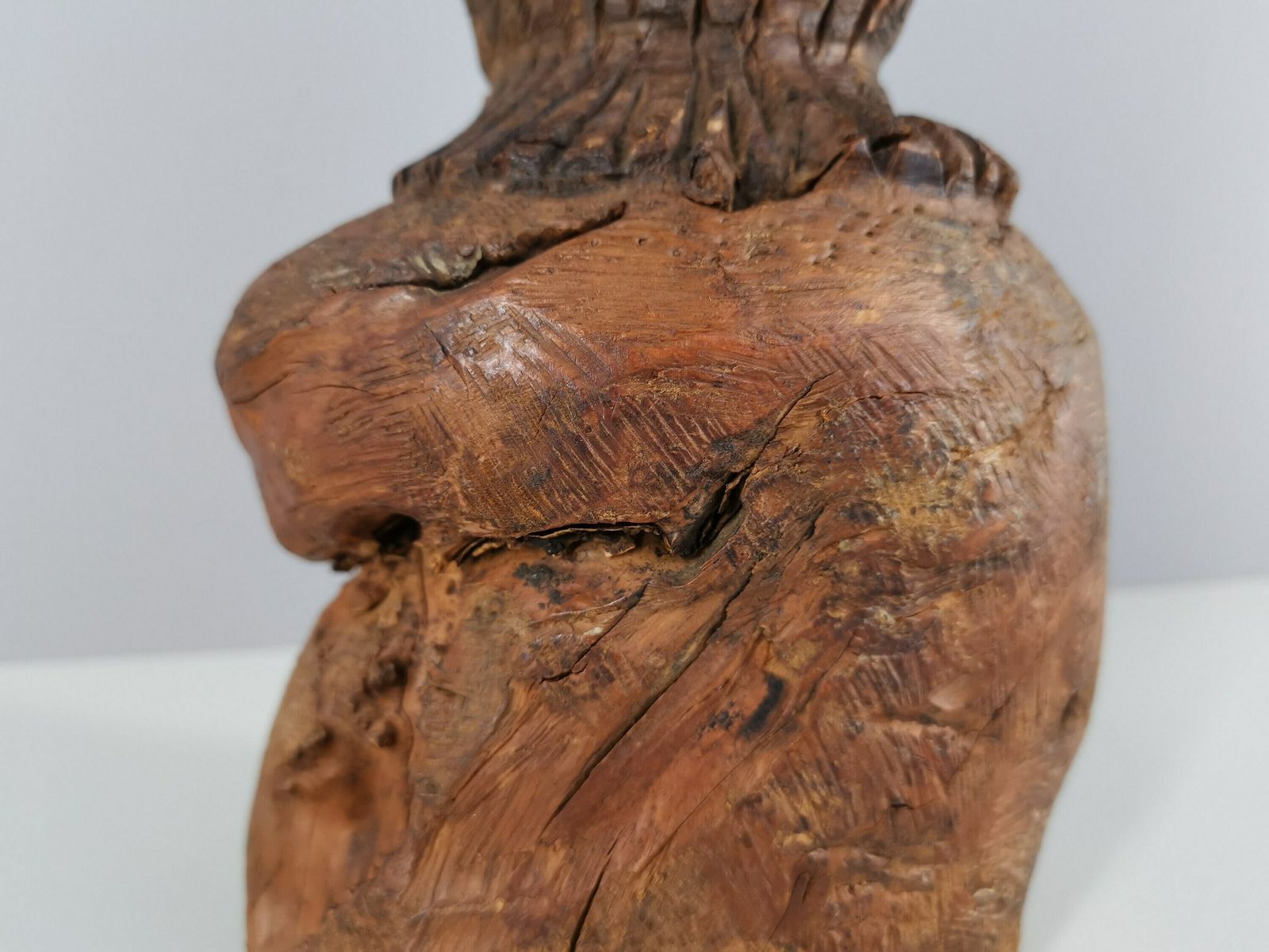 Sculpture Bust On Wood / Raw Art / Brutalist / Art / 50s / Mid Century / 1950 / France / Twentieth Century photo vinterior
