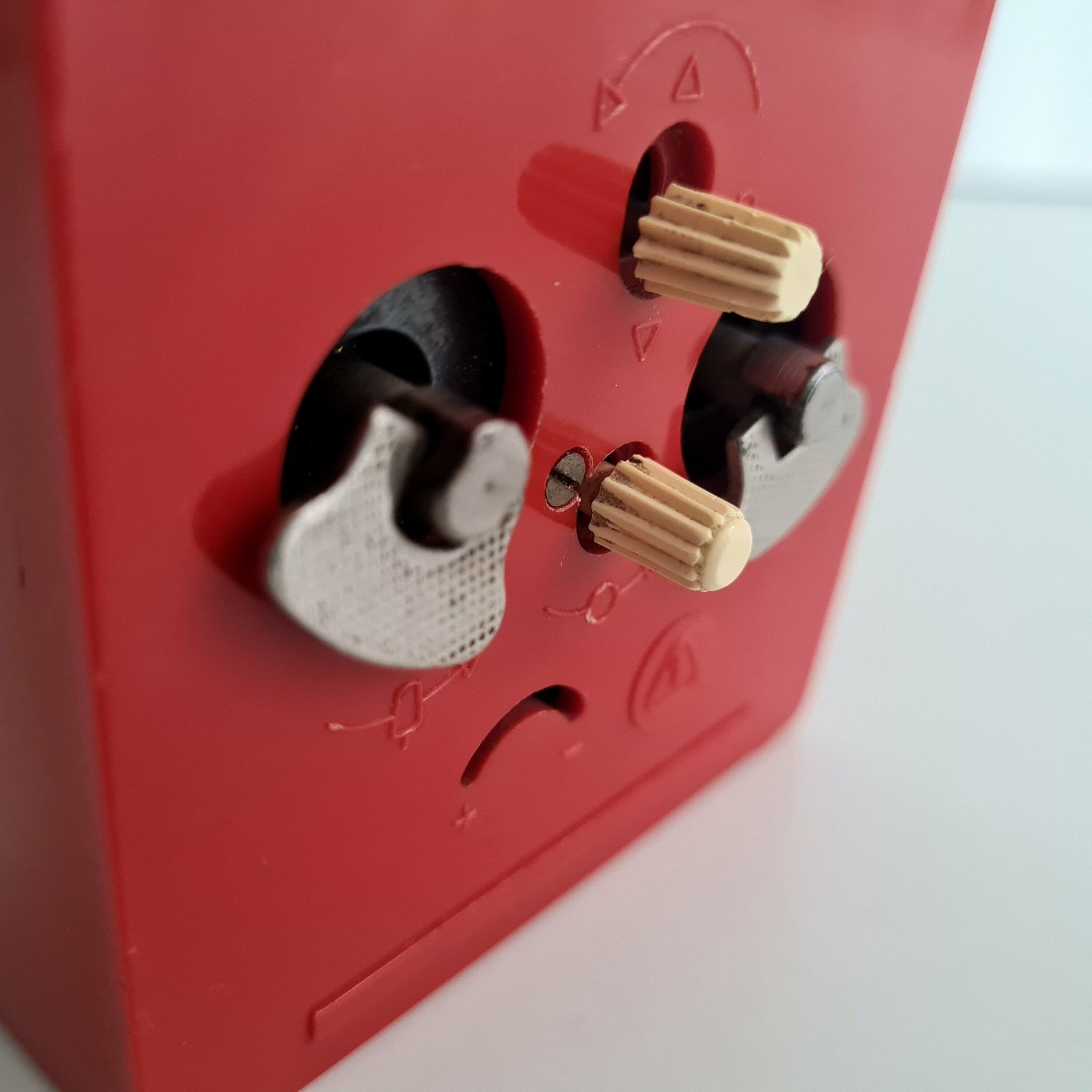 Vintage Mid Century Modern Red Mechanical Alarm Clock Ruhla Gdr 70s photo vintage