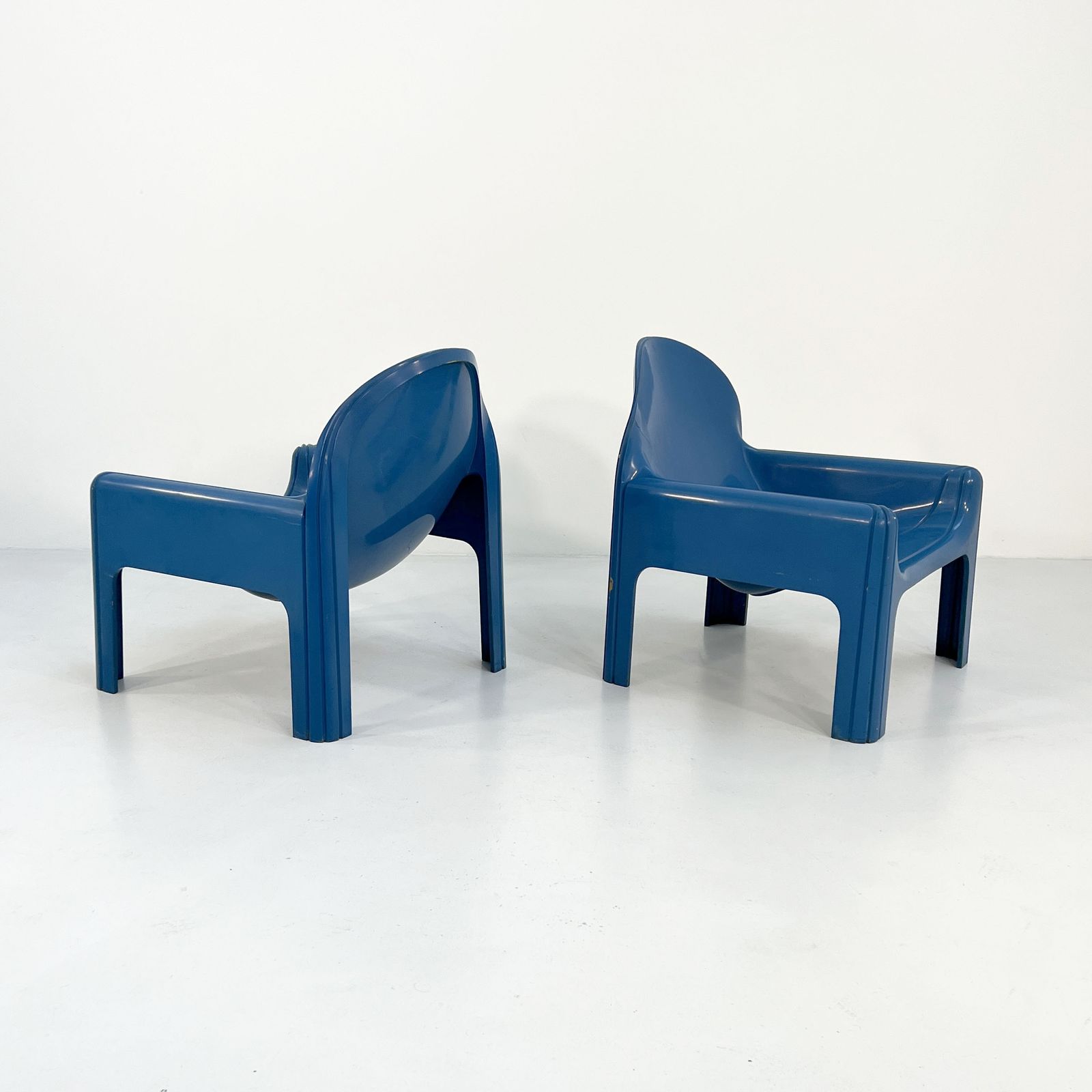 Pair Of Blue Model 4794 Lounge Chairs By Gae Aulenti For Kartell, 1970s photo furniture
