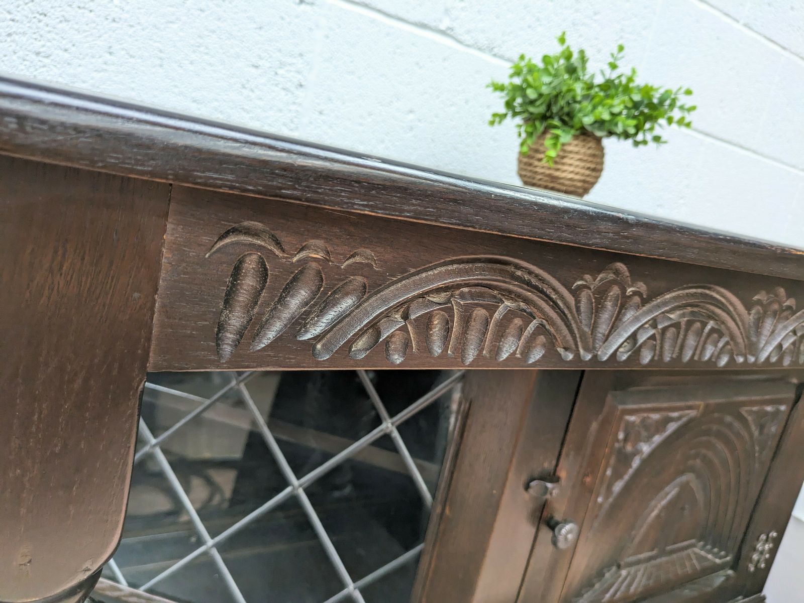 Vintage Stanley Wood Of Olney Court Cupboard