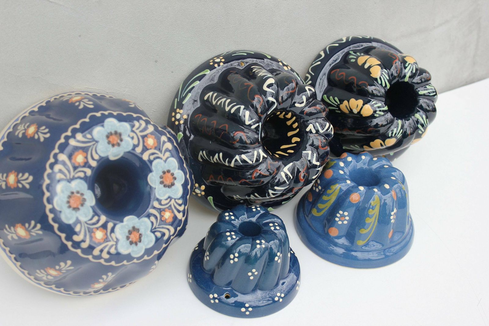 Five Useful Cake Jelly Pudding Chocolate Molds French 19th Century Country Kitchen Ceramic Pastry And Sweet Shop Wall Hanging Decoration photo furniture