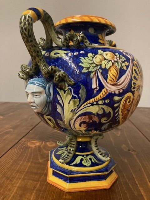 photo furniture Antique Trilobed Majolica Vase Ginori 1860 With Festoons. Blue Signature. Very Good Condition