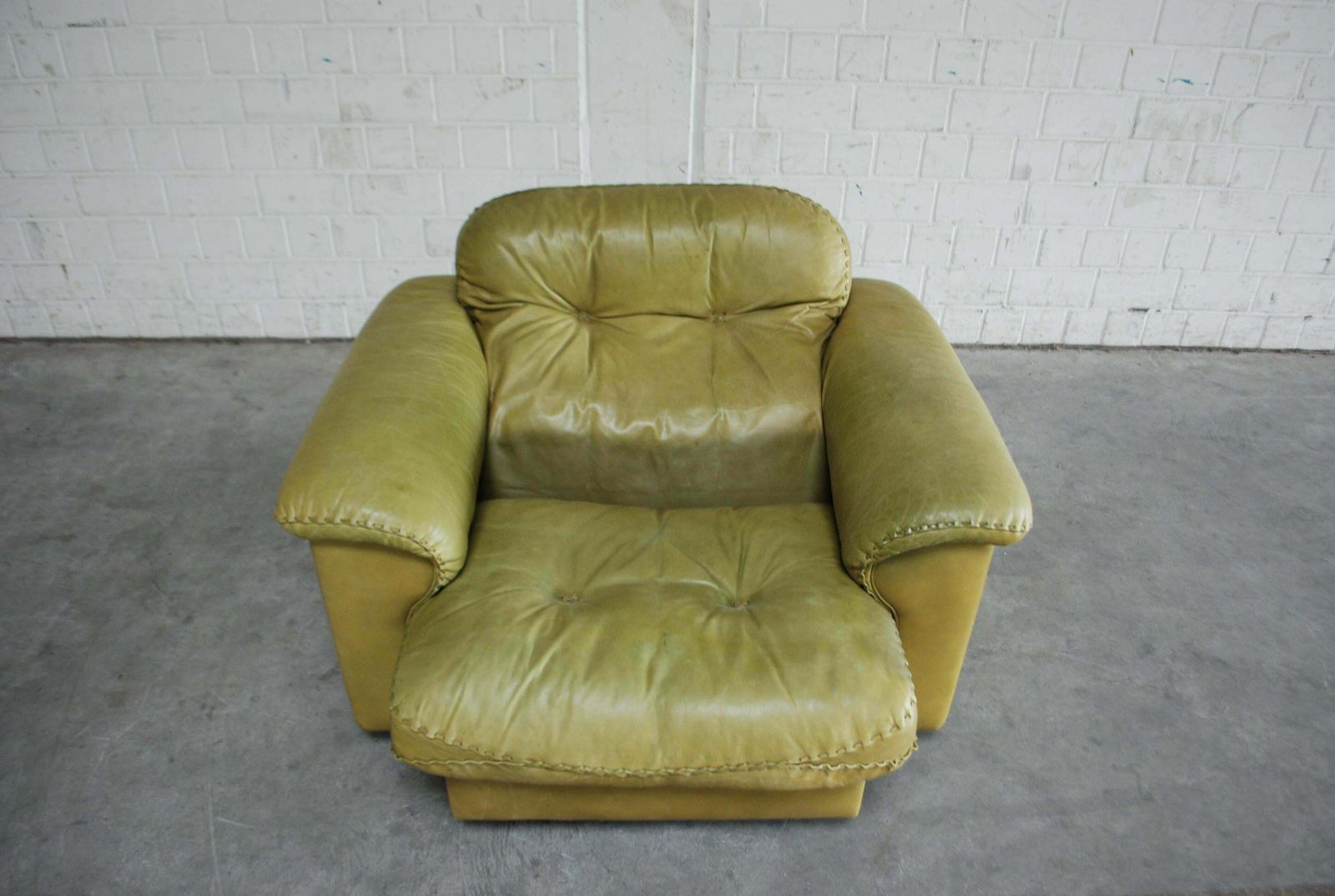 De Sede James Bond Leather Lounge Chair Ds 101 Olive Green photo Furniture